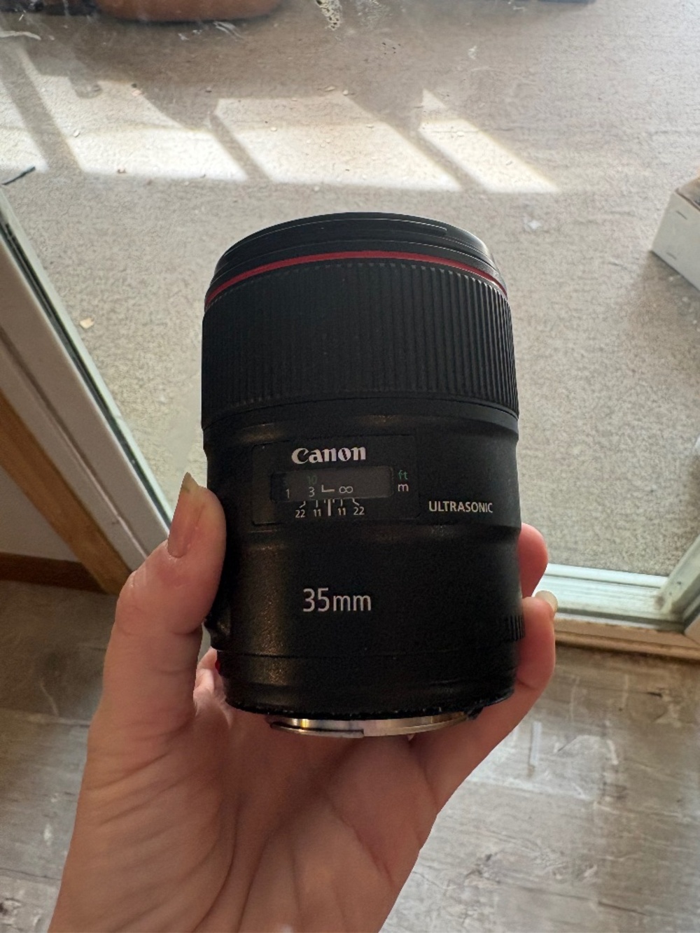 Canon EF 35mm II F/1.4 USM + EF to RF adapter